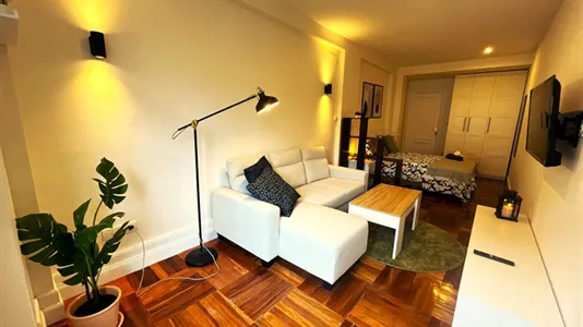 Rooms in Bilbao - photo 2