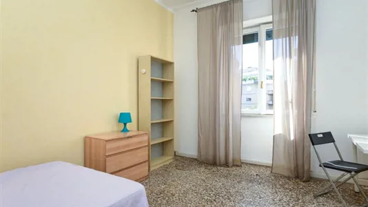 Rooms in Roma Municipio II – Parioli/Nomentano - photo 3