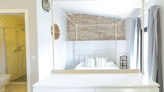 Rooms in Barcelona Gràcia - photo 5