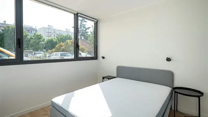 Room for rent in Boulogne-Billancourt, Île-de-France