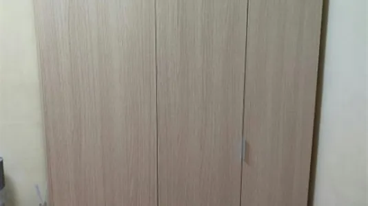 Rooms in Barcelona Eixample - photo 7