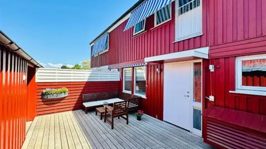 Houses in Gothenburg West - photo 2