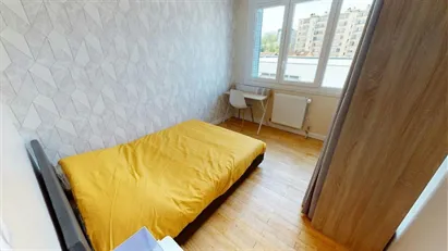 Room for rent in Grenoble, Auvergne-Rhône-Alpes