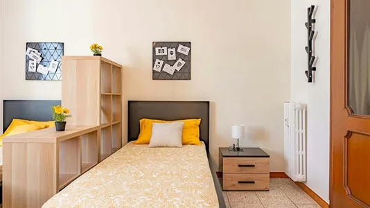 Rooms in Milano Zona 4 - Vittoria, Forlanini - photo 1