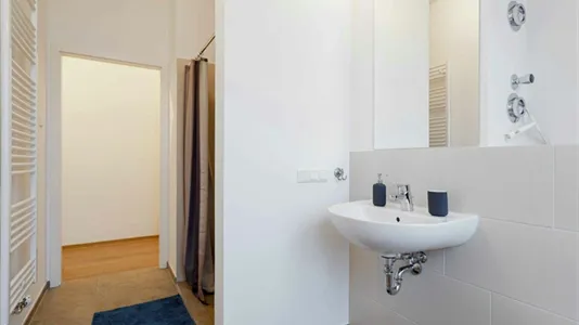 Rooms in Berlin Mitte - photo 8