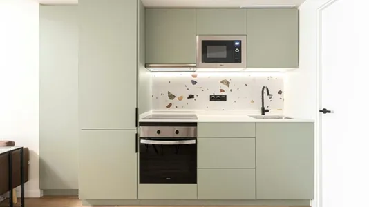 Rooms in Barcelona Sant Martí - photo 10