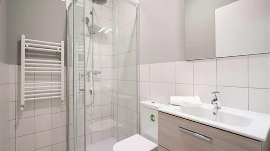 Rooms in Madrid Chamberí - photo 7