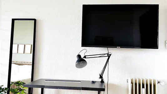 Rooms in Madrid Moncloa-Aravaca - photo 3