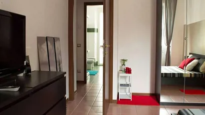 Room for rent in Milano Zona 8 - Fiera, Gallaratese, Quarto Oggiaro, Milan