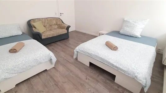 Apartments in Burgenlandkreis - photo 9