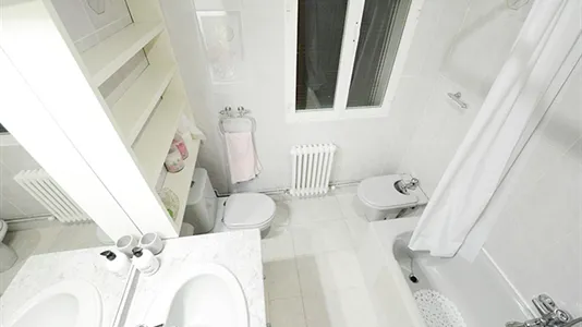 Rooms in Bilbao - photo 7