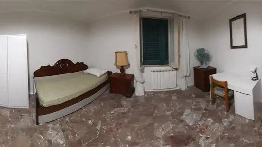 Rooms in Messina - photo 1