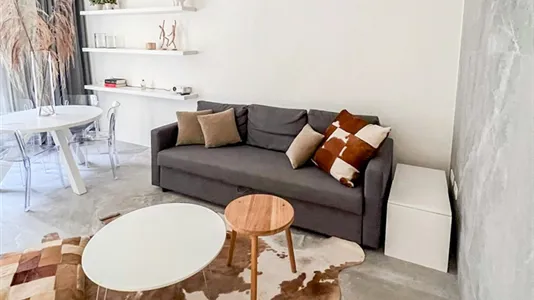 Apartments in Barcelona Ciutat Vella - photo 2