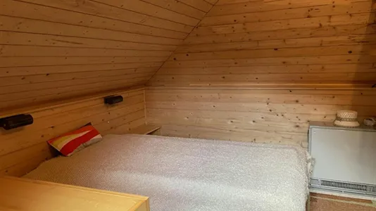 Houses in Brezovica - photo 7