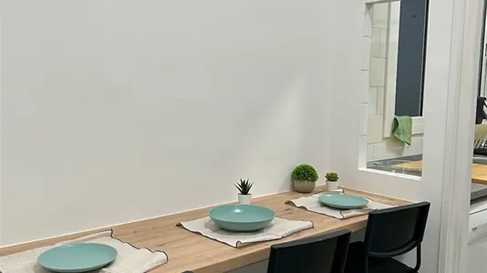 Rooms in Barcelona Sants-Montjuïc - photo 10