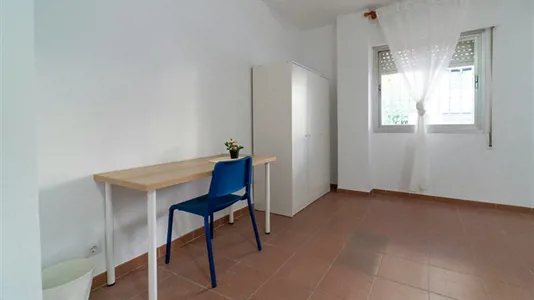 Rooms in Los Bermejales - photo 3