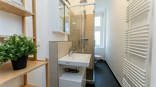 Rooms in Berlin Neukölln - photo 7