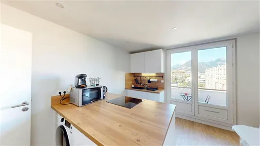 Rooms in Grenoble - photo 9