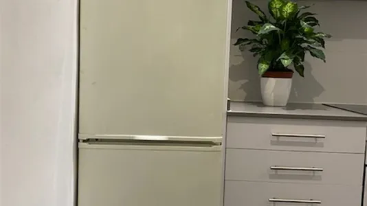 Rooms in Barcelona Ciutat Vella - photo 9