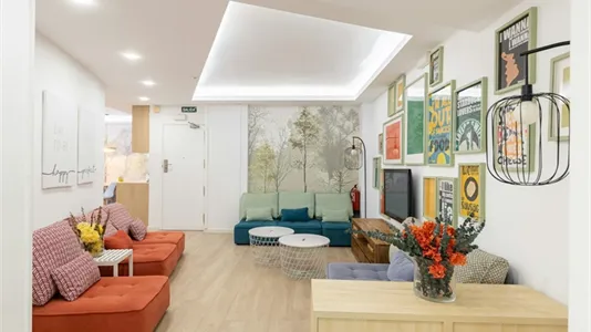 Rooms in Barcelona Eixample - photo 9