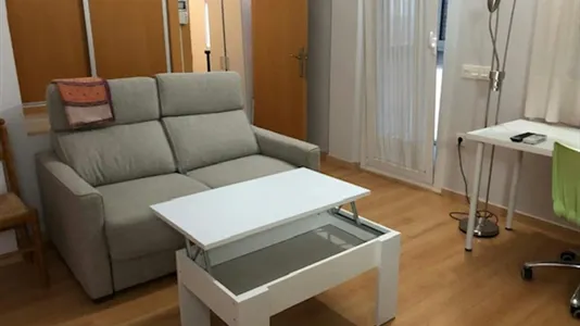 Apartments in Zaragoza - photo 8