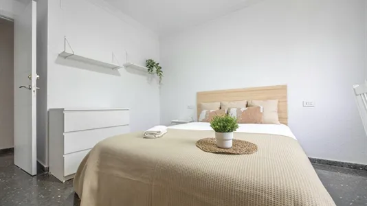Rooms in Valencia Extramurs - photo 4