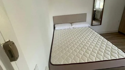 Rooms in Barcelona Sant Martí - photo 3