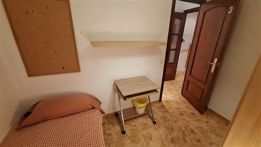 Rooms in Barcelona Gràcia - photo 2