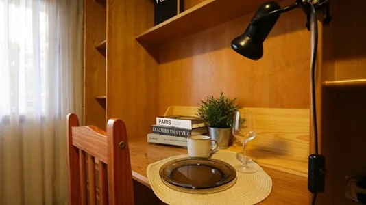 Rooms in el Camí de Vera - photo 3