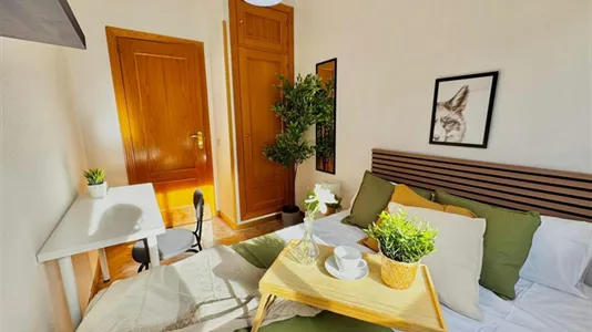 Rooms in Madrid Hortaleza - photo 1