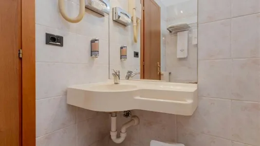 Rooms in Novara - photo 7