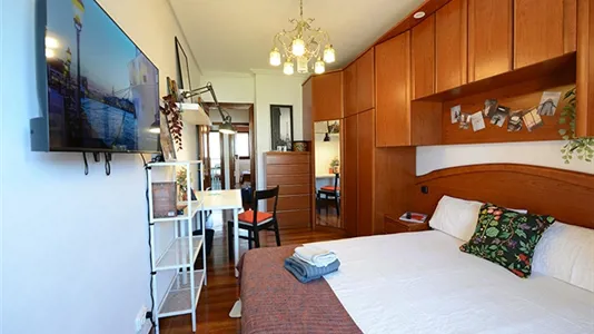 Rooms in Bilbao - photo 3