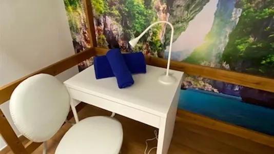 Rooms in Barcelona Ciutat Vella - photo 4