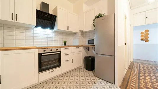 Rooms in Barcelona Eixample - photo 7