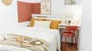 Room for rent, Barcelona Eixample, Barcelona, &lt;span class=&quot;blurred street&quot; onclick=&quot;ProcessAdRequest(13828968)&quot;&gt;&lt;span class=&quot;hint&quot;&gt;See streetname&lt;/span&gt;[xxxxxxxxxxxxx]&lt;/span&gt;