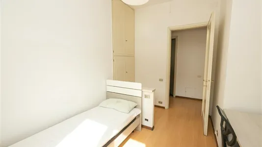 Rooms in Genoa - photo 1