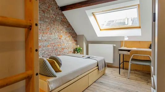 Rooms in Brussels Schaarbeek - photo 1