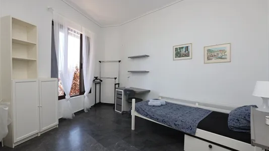 Rooms in Piraeus - photo 8