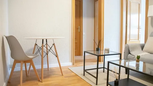 Rooms in Barcelona Eixample - photo 7