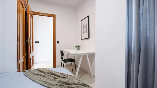 Rooms in Valencia Ciutat Vella - photo 3