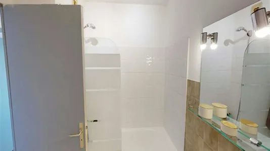 Rooms in Lyon - photo 10