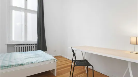 Rooms in Berlin Charlottenburg-Wilmersdorf - photo 2