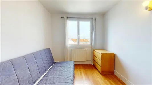 Apartments in Lyon - photo 4