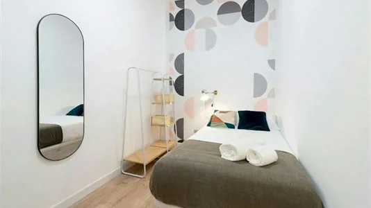 Rooms in Barcelona Ciutat Vella - photo 1