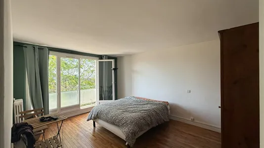 Apartments in Bobigny - photo 6