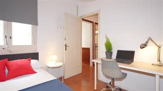 Rooms in Barcelona Les Corts - photo 3