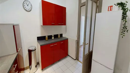 Rooms in Lyon - photo 5