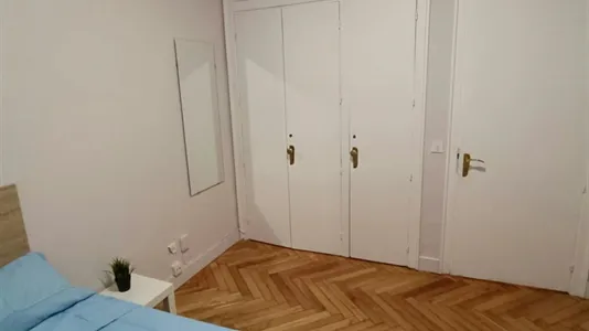 Rooms in Bilbao - photo 3