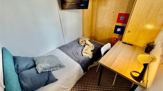 Rooms in Barcelona Ciutat Vella - photo 1