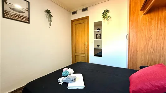 Rooms in Zaragoza - photo 6